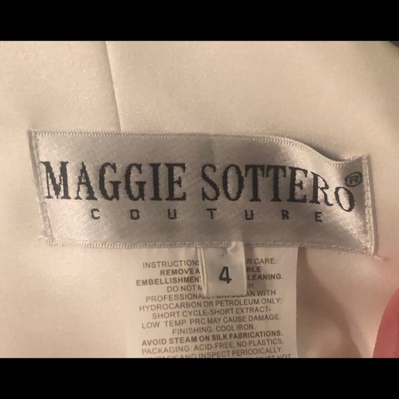 Maggie sottero wedding gown size 4 - Picture 4 of 4